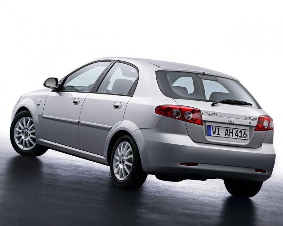  Daewoo Lacetti CDX 2004 года  (WW) (фото 19 из 26)